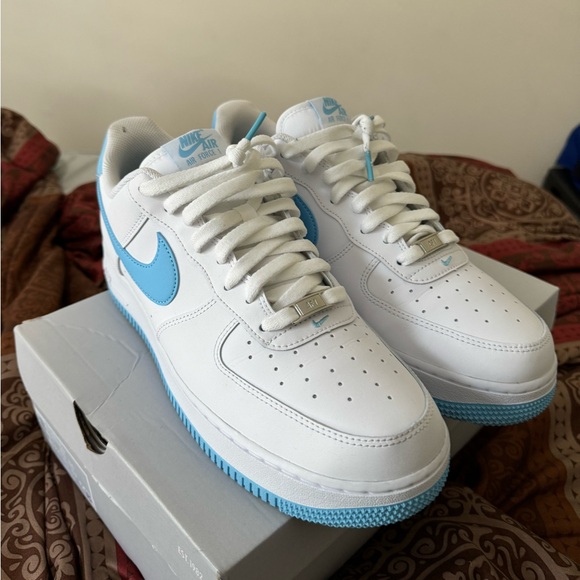 Nike Air Force 1 - Picture 4 of 9